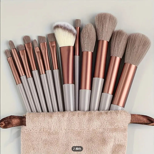 13- Brush Set: Eyeshadow Brushes and Blush BrushesPiece Makeup