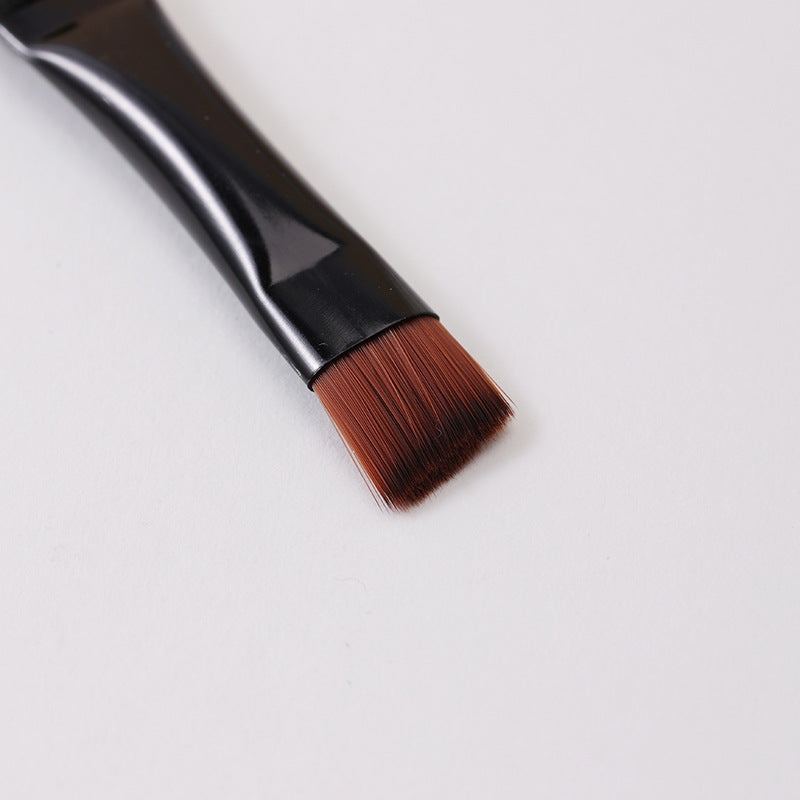 Angled Makeup Brush for Eyebrows and Eyeliner