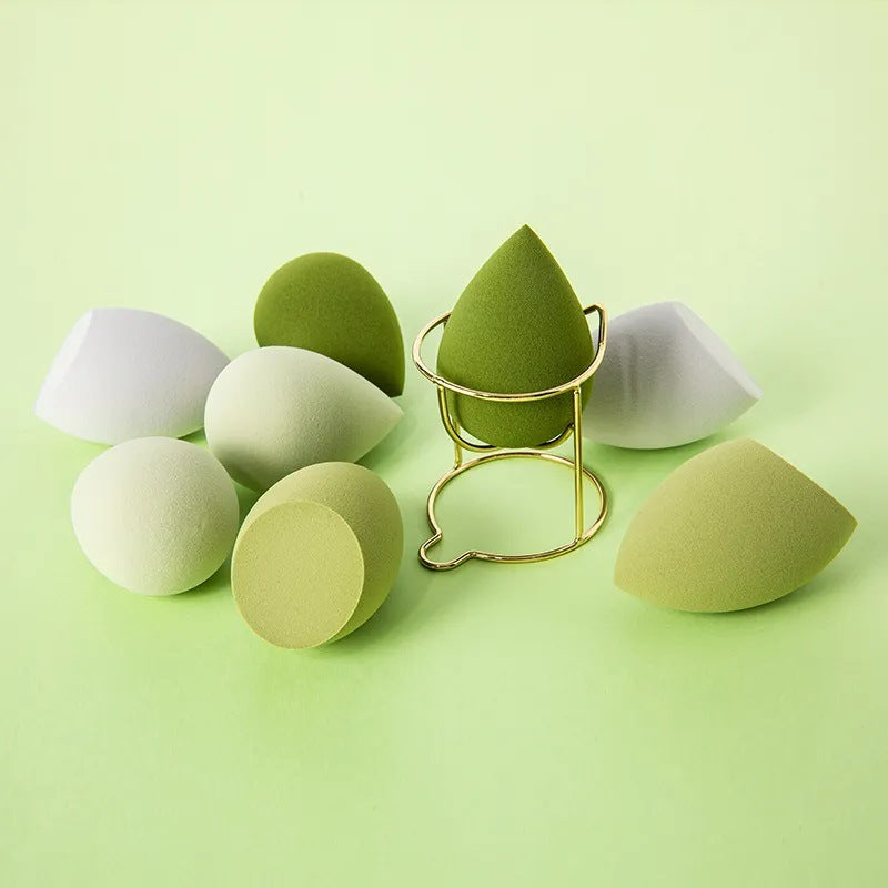 Super soft makeup sponge with droplet shape