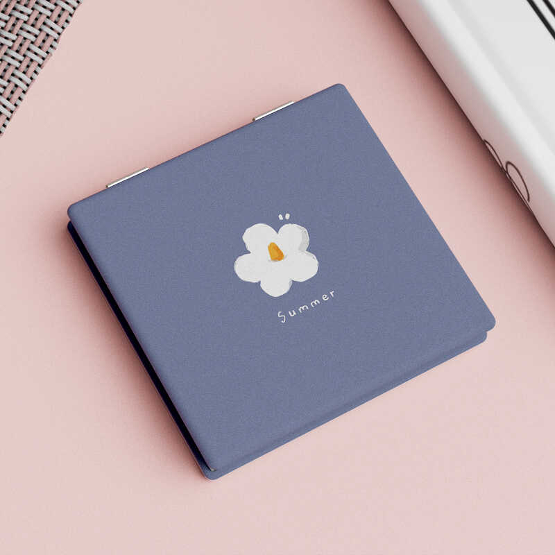 Foldableable Double-Sided Makeup Mirror for Touch-Ups