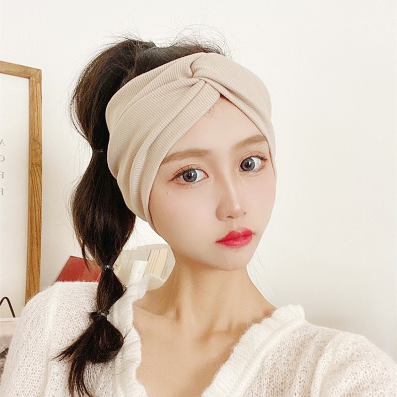 Wide Headband for Sports and Skincare