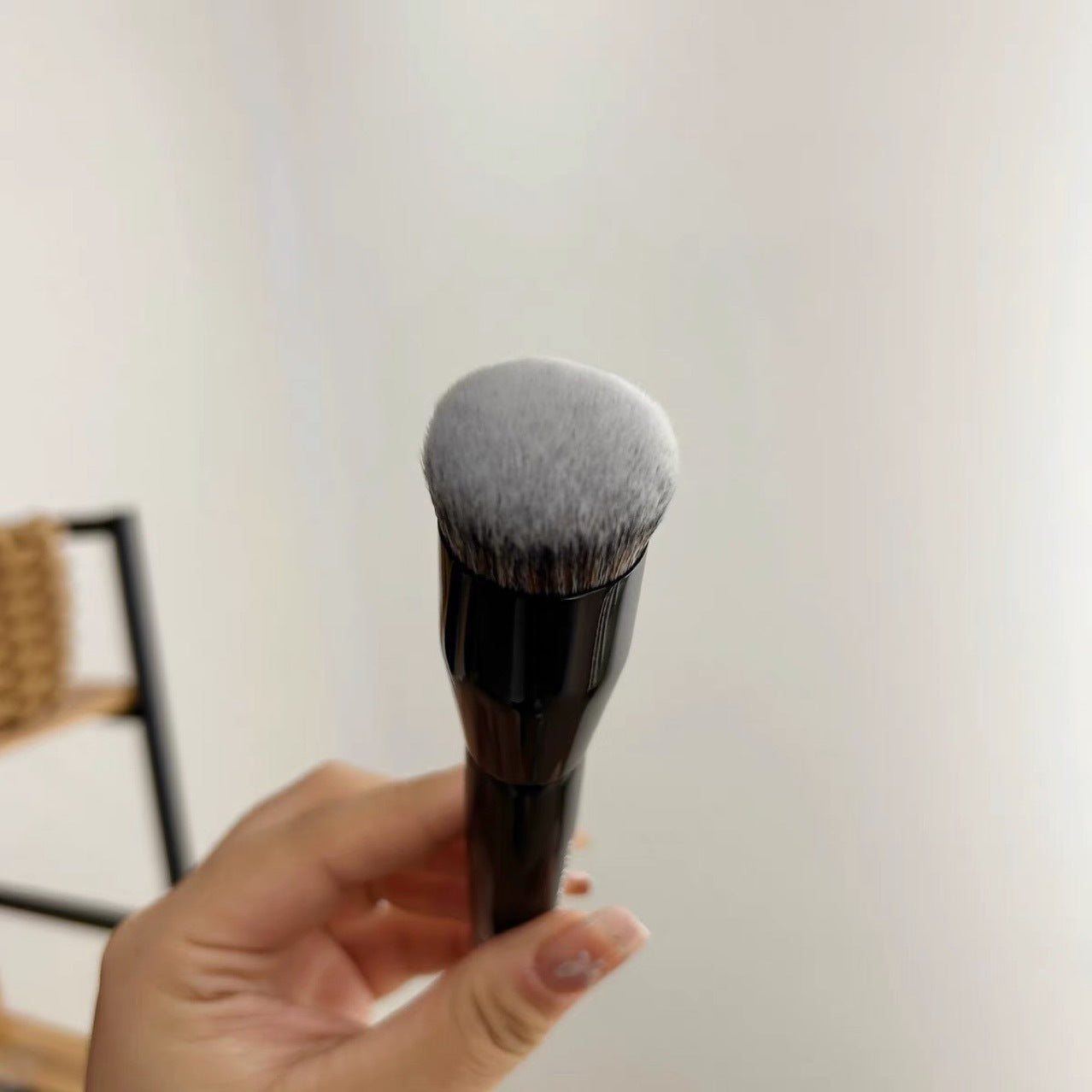 Slope-shaped Concealer Foundation Makeup Brush