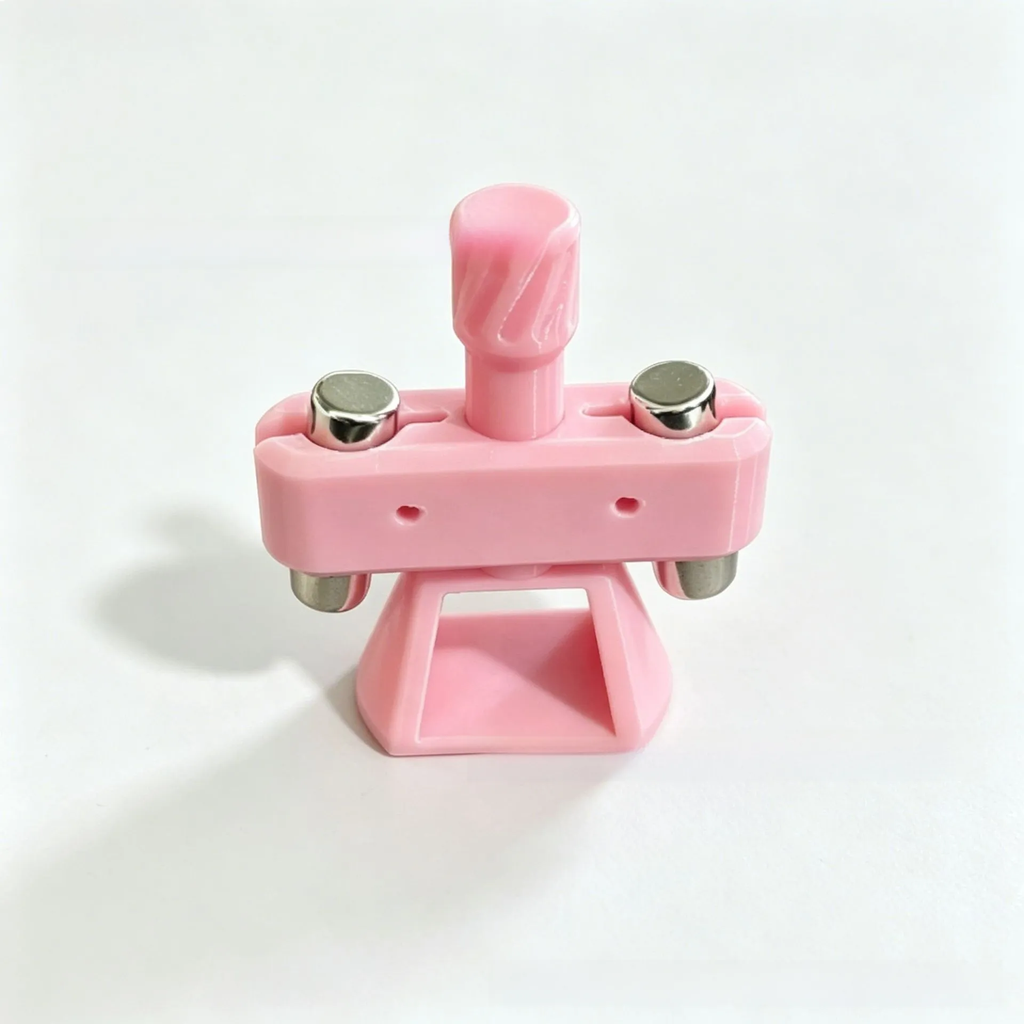 Nail art rotating glass bead cat eye makeup remover